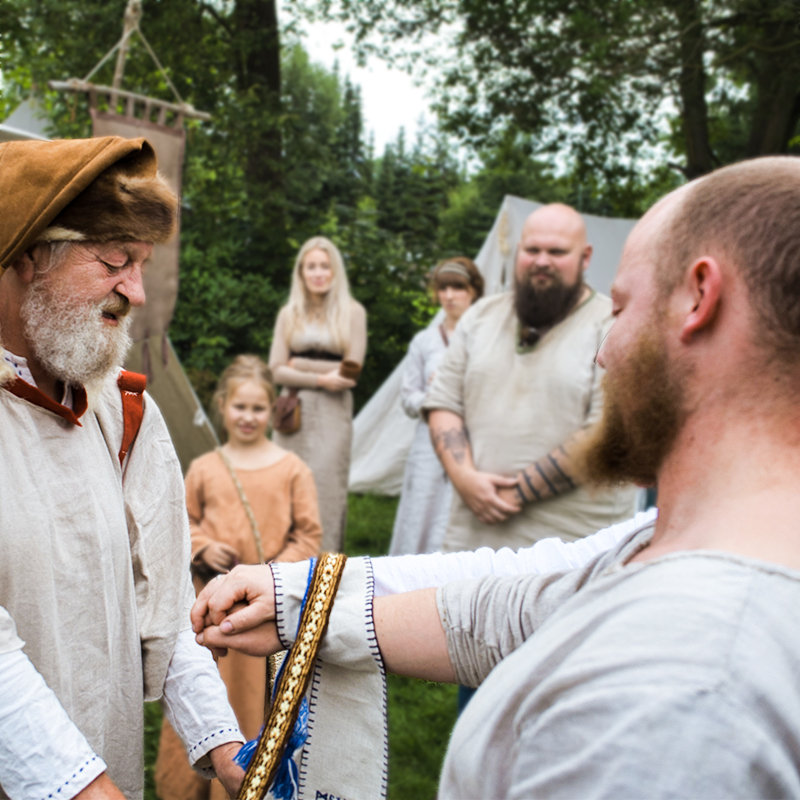 das heilige Band besiegelt das Ehebündnis