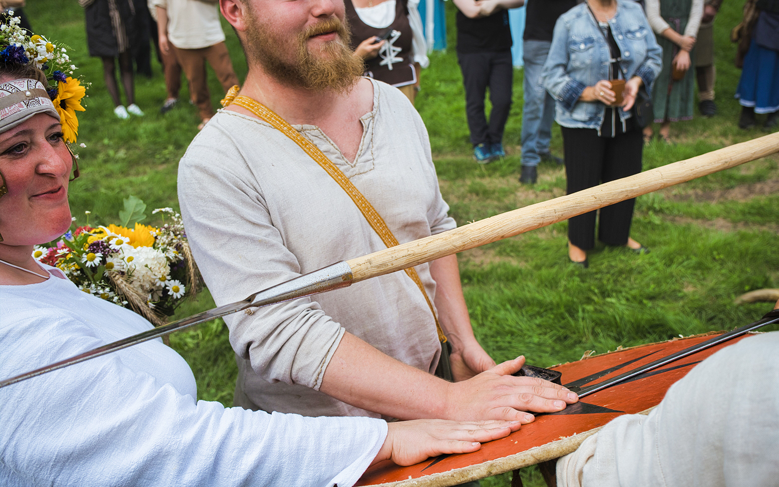 Schwur auf Schild und Schwert